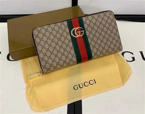 กระเป๋าสตางค์ gucci ผู้ชาย|10 กระเป๋า Gucci รุ่นไหนดี ปี 2024 ไม่ตกเทรนด์ คุ้มค่าน่าลงทุน.